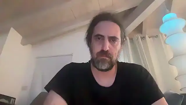 Snapshot of Mach3t3 chatting on April 17, 2026, 5:27 pm Mach3t3 online show from April 17, 2026, 5:27 pm