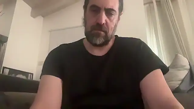 Snapshot of Mach3t3 chatting on April 18, 2026, 5:32 am Mach3t3 online show from April 18, 2026, 5:32 am