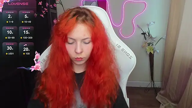 Snapshot of InfernoKitten chatting on May 14, 2026, 1:02 am InfernoKitten online show from May 14, 2026, 1:02 am