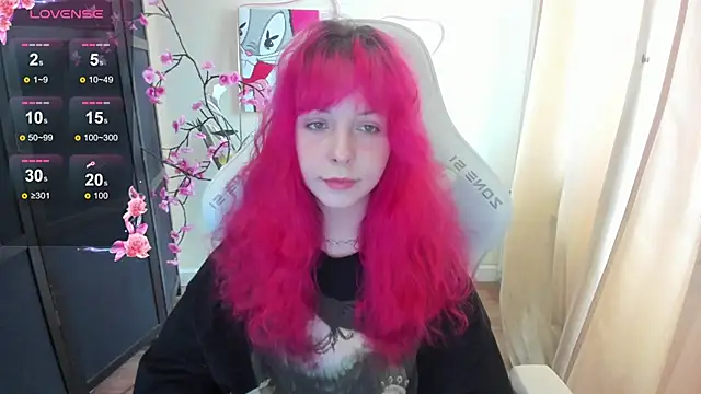 InfernoKitten online show from April 16, 2026, 1:06 am