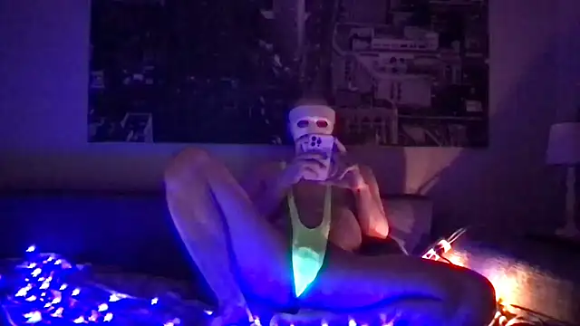 lucky alfie hng online show from April 11, 2026, 8:23 pm