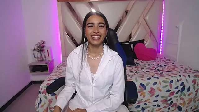 Snapshot of Miaa_ferrari1 chatting on April 25, 2026, 11:57 am Miaa ferrari1 online show from April 25, 2026, 11:57 am