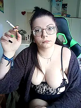 HotVWGirl online show from April 21, 2026, 3:40 pm