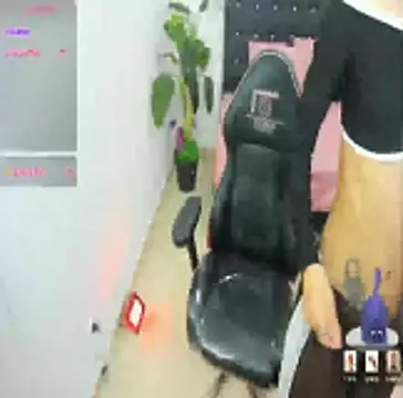 Snapshot of DANNA_TAY chatting on May 5, 2026, 7:28 pm DANNA TAY online show from May 5, 2026, 7:28 pm