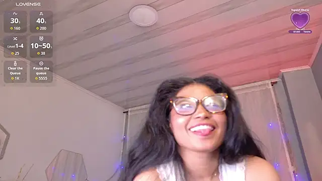Snapshot of Silvana_lorc chatting on May 7, 2026, 7:17 pm Silvana lorc online show from May 7, 2026, 7:17 pm