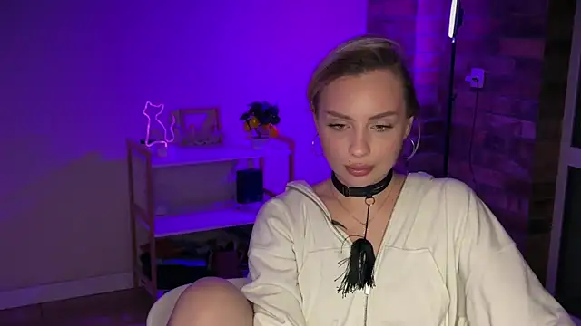 mari grey online show from April 28, 2026, 8:57 pm