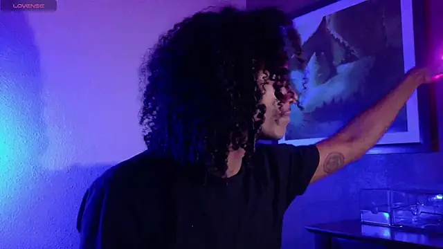 Snapshot of Uniballboy chatting on April 13, 2026, 3:21 am Uniballboy online show from April 13, 2026, 3:21 am