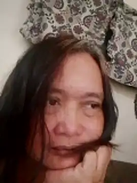 Snapshot of jeanyummytits chatting on May 14, 2026, 2:41 am jeanyummytits online show from May 14, 2026, 2:41 am