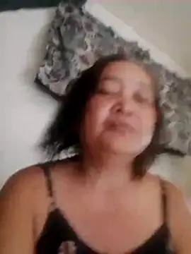 Snapshot of jeanyummytits chatting on May 27, 2026, 5:37 am jeanyummytits online show from May 27, 2026, 5:37 am