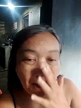 Snapshot of jeanyummytits chatting on April 30, 2026, 10:36 pm jeanyummytits online show from April 30, 2026, 10:36 pm