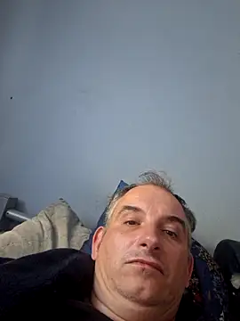 Snapshot of Piotr481 chatting on May 13, 2026, 5:20 pm Piotr481 online show from May 13, 2026, 5:20 pm