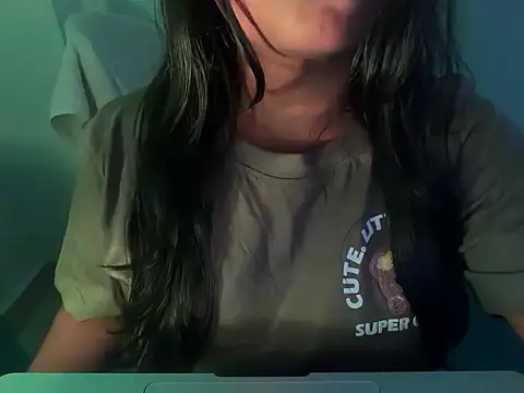 Snapshot of Me_Anya chatting on April 20, 2026, 5:25 pm Me Anya online show from April 20, 2026, 5:25 pm