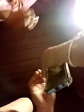 -Hanchu- online show from April 12, 2026, 3:15 pm