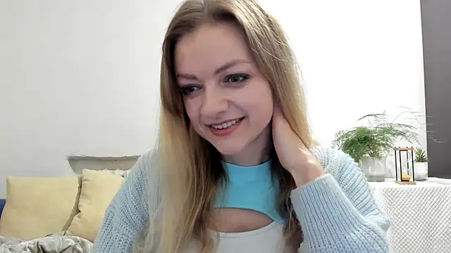 Snapshot of Severina7 chatting on April 15, 2026, 7:58 pm Severina7 online show from April 15, 2026, 7:58 pm