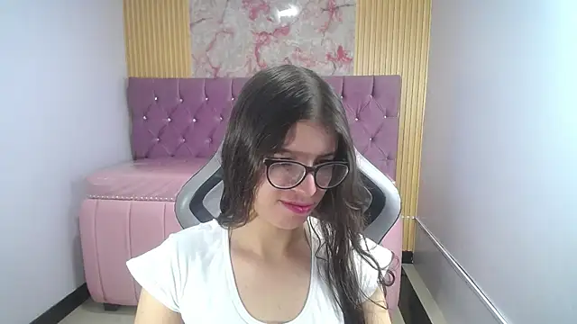 Kailee ch online show from April 15, 2026, 1:15 pm