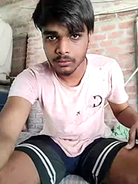 hot sexy lko boy online show from May 18, 2026, 5:34 am