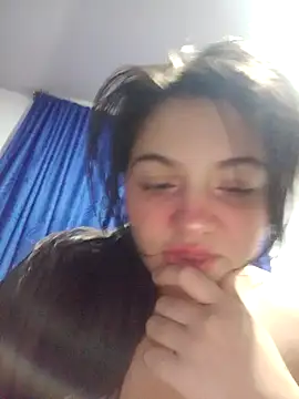 Snapshot of rosemilkbobs chatting on April 13, 2026, 4:44 pm rosemilkbobs online show from April 13, 2026, 4:44 pm