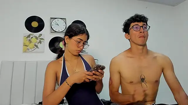 alanandtifany online show from June 19, 2026, 7:09 pm