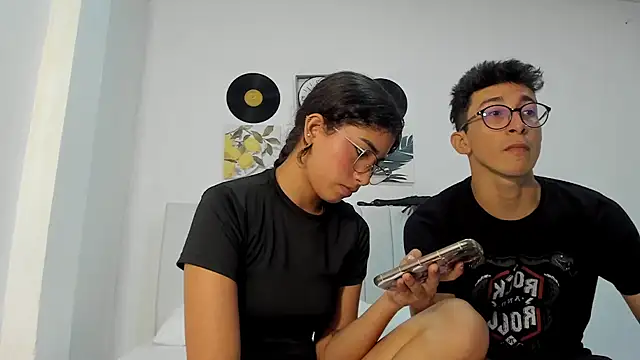alanandtifany online show from June 24, 2026, 7:11 pm