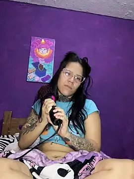 Snapshot of babytattooed chatting on April 15, 2026, 2:10 pm babytattooed online show from April 15, 2026, 2:10 pm