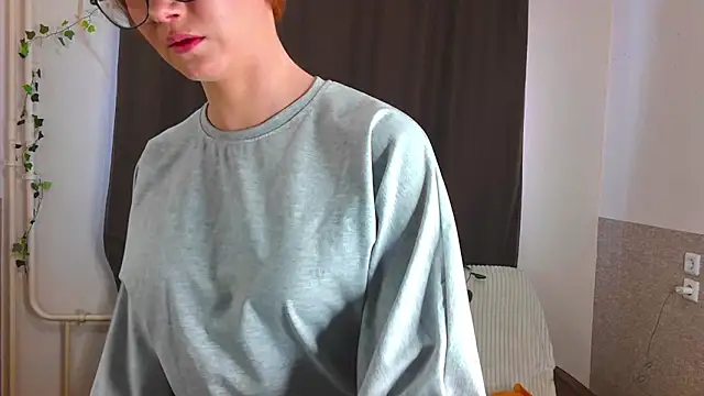 AngelaSwety69 online show from April 15, 2026, 10:10 am