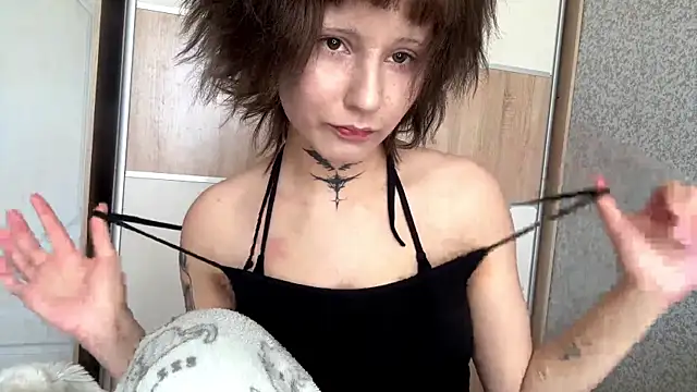 Snapshot of WuhhwLina chatting on April 15, 2026, 8:53 am WuhhwLina online show from April 15, 2026, 8:53 am