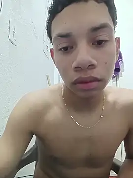 Snapshot of curious_straight_guy chatting on June 3, 2026, 2:01 am curious straight guy online show from June 3, 2026, 2:01 am