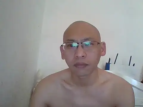 Snapshot of benly118 chatting on April 30, 2026, 11:09 pm benly118 online show from April 30, 2026, 11:09 pm