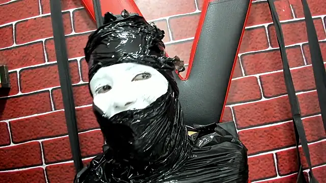 BDSM FETISHESS online show from April 29, 2026, 5:30 pm