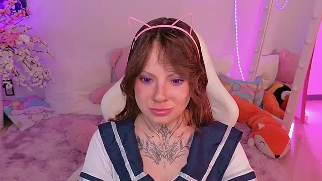 EricaMoonn online show from June 28, 2026, 9:59 am