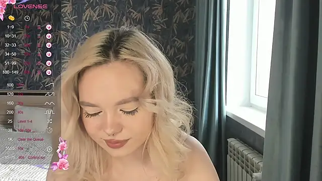Anna Delon online show from April 26, 2026, 11:18 am