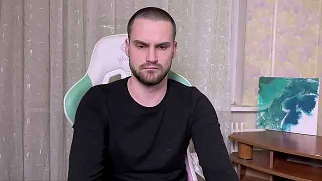 jordan love1 online show from April 28, 2026, 6:23 pm