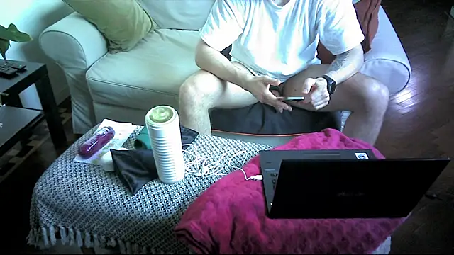 AlexSuperTramp94Model online show from April 27, 2026, 4:49 pm