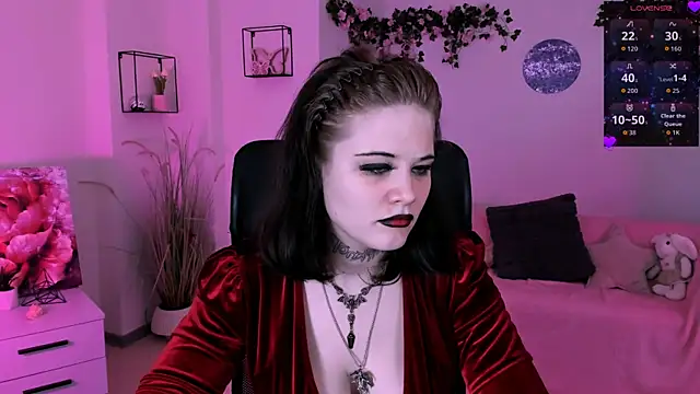 nikki kiss  online show from July 9, 2026, 8:37 am