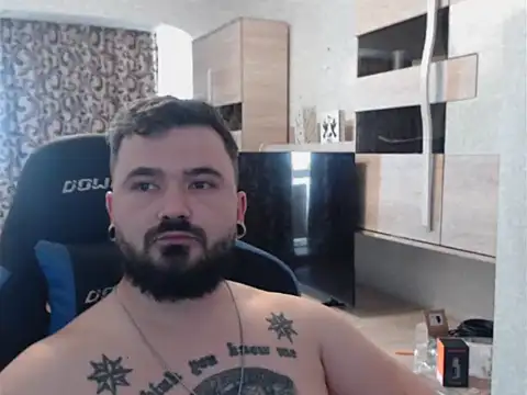 RelentlessNoir online show from April 13, 2026, 11:47 am