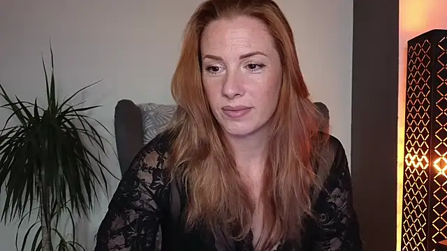 Snapshot of Sharon_Red chatting on October 4, 2025, 3:46 pm Sharon Red online show from October 4, 2025, 3:46 pm