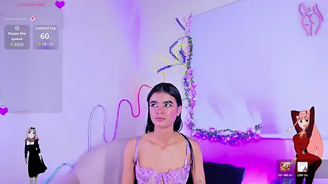 Snapshot of luna-bella_ chatting on July 12, 2026, 4:57 am luna-bella online show from July 12, 2026, 4:57 am