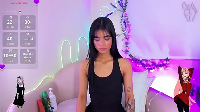 Snapshot of luna-bella_ chatting on July 17, 2026, 4:10 am luna-bella online show from July 17, 2026, 4:10 am