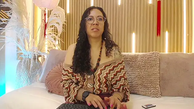 Velvet Curly online show from May 30, 2026, 12:22 pm