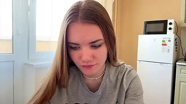 Snapshot of doana_bebriti chatting on June 3, 2026, 11:11 am doana bebriti online show from June 3, 2026, 11:11 am