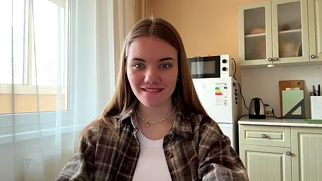 Snapshot of doana_bebriti chatting on May 4, 2026, 11:24 am doana bebriti online show from May 4, 2026, 11:24 am