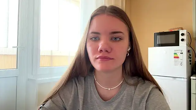 Snapshot of doana_bebriti chatting on May 19, 2026, 11:17 am doana bebriti online show from May 19, 2026, 11:17 am