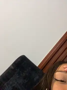 Snapshot of thalia_ec chatting on May 20, 2026, 12:13 pm thalia ec online show from May 20, 2026, 12:13 pm