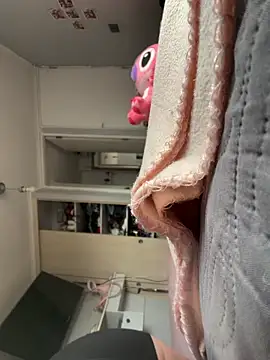 Snapshot of pazzuttraa chatting on April 14, 2026, 3:50 pm pazzuttraa online show from April 14, 2026, 3:50 pm