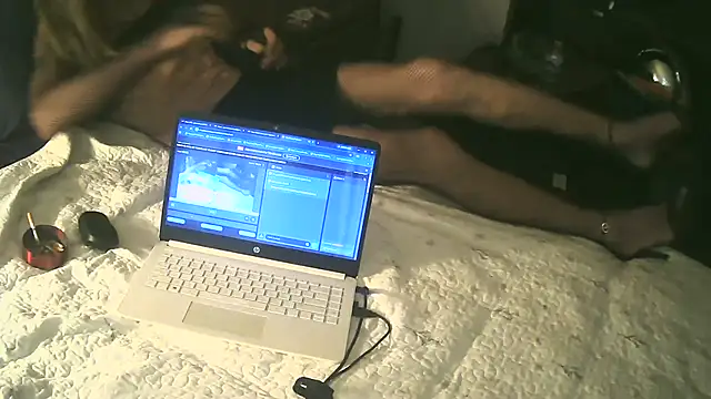 punkwhitebitchboy4rent online show from April 14, 2026, 6:24 pm