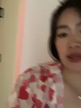 laolao2588 online show from April 16, 2026, 4:13 am