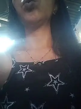 Snapshot of _sweetbabe23 chatting on May 17, 2026, 10:21 pm sweetbabe23 online show from May 17, 2026, 10:21 pm
