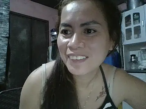 Snapshot of angelsRoom_go chatting on April 16, 2026, 2:18 pm angelsRoom go online show from April 16, 2026, 2:18 pm