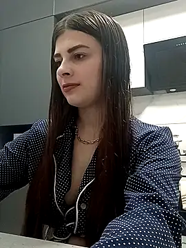Snapshot of Eveline5038 chatting on May 15, 2026, 6:50 pm Eveline5038 online show from May 15, 2026, 6:50 pm