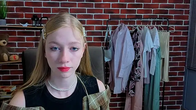 TerriiMiller online show from April 24, 2026, 9:33 am